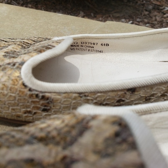 Cole Haan Nike Air Snakeskin Flats 6.5 - Picture 3 of 4